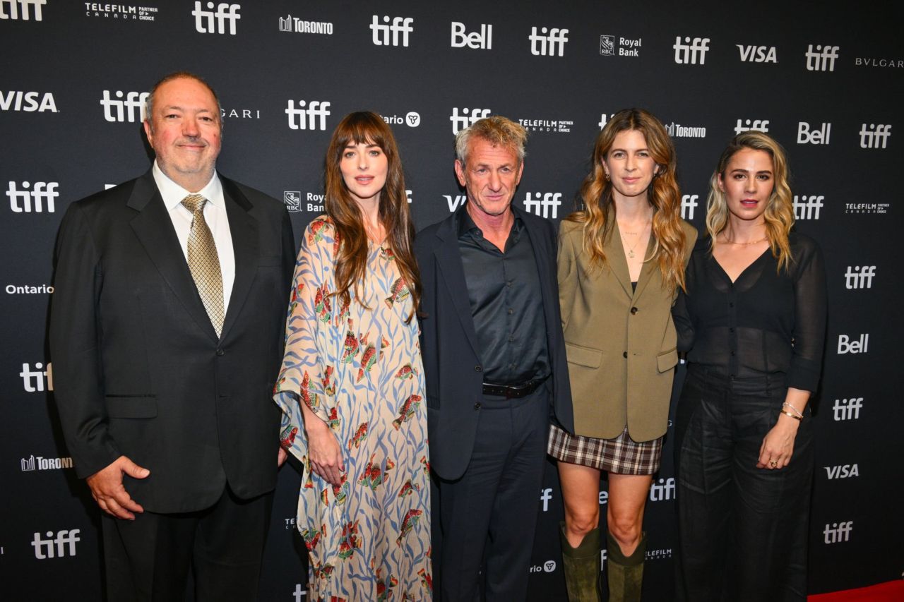 DAKOTA JOHNSON DADDIO SCREENING AT TORONTO INTERNATIONAL FILM FESTIVAL06